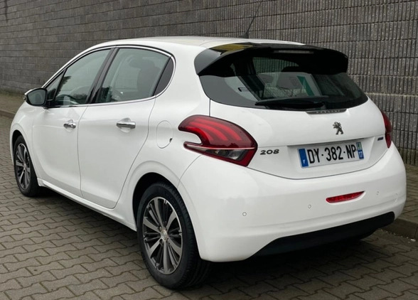 Peugeot 208 cena 35000 przebieg: 98000, rok produkcji 2015 z Lublin małe 154